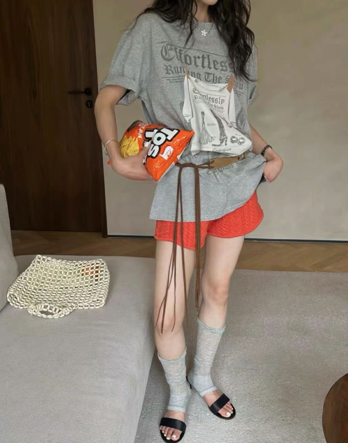 『廣州連線』6/4NEW 美式設計感印花寬鬆短袖T恤慵懶上衣(配腰帶)2色 #GZW5815