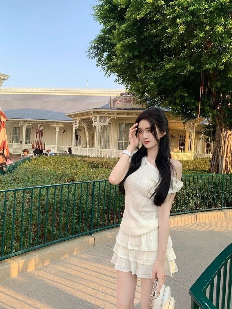 『廣州連線』6/11NEW 清新甜美氣質修身針織上衣＋精緻織紋蛋糕裙兩件套2色 #GZW6074