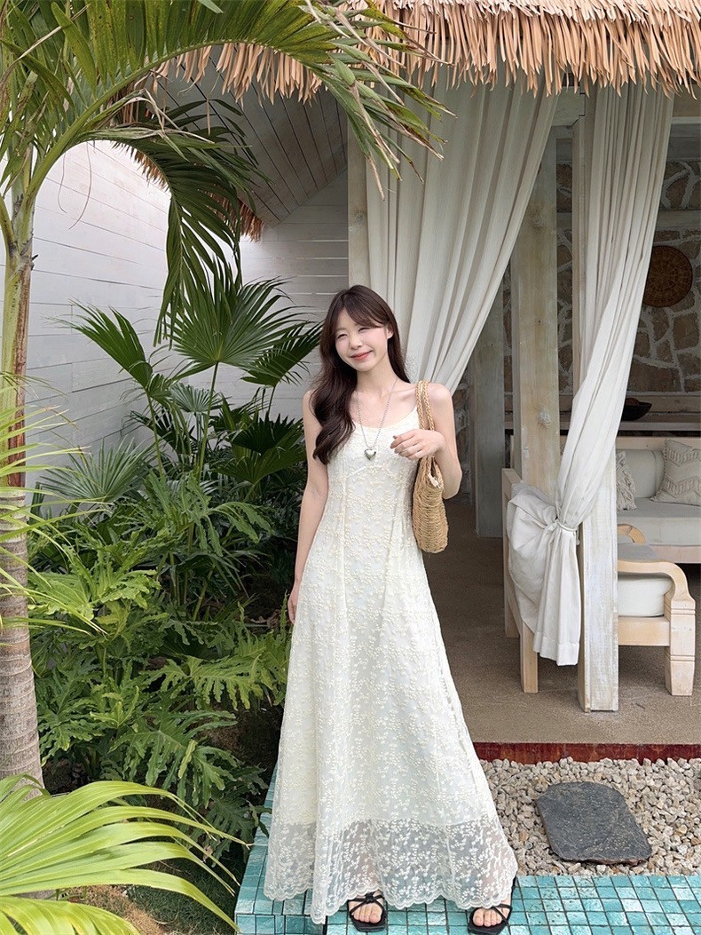 甜美辣妹蕾絲吊帶溫柔垂感連身裙洋裝