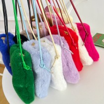 現貨優惠紫色、卡其★毛茸茸手機包斜揹迷你包