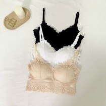 『買一送一』U型美背蕾絲胸墊性感細肩帶背心內搭3色