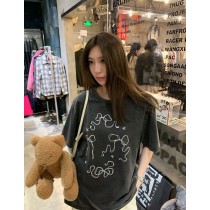『廣州連線』6/4NEW 美式復古設計感水洗做舊純棉短袖T恤蝴蝶結塗鴉 #GZW5870