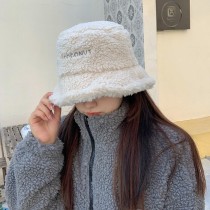 素色字母羊羔毛保暖帽子漁夫帽3色