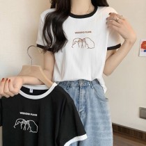 【超值優惠任選兩件$398】簡約印花高腰短款短袖上衣3色