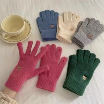 ★限時優惠~1/8★【買一送一】韓風可愛小熊刺繡《露指觸屏》防寒保暖手套12色