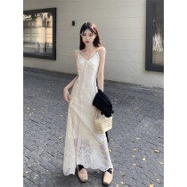 V領蕾絲吊帶收腰顯瘦垂感連身裙洋裝