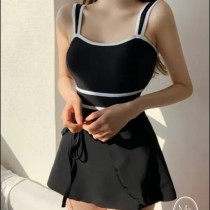 氣質吊帶遮肚顯瘦溫泉三角連體裙式兩件式泳衣泳裝2色